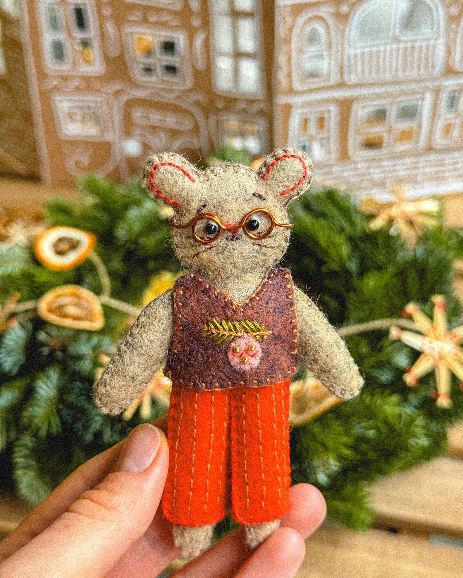 Molly the Felt Mouse – PDF Sewing Pattern