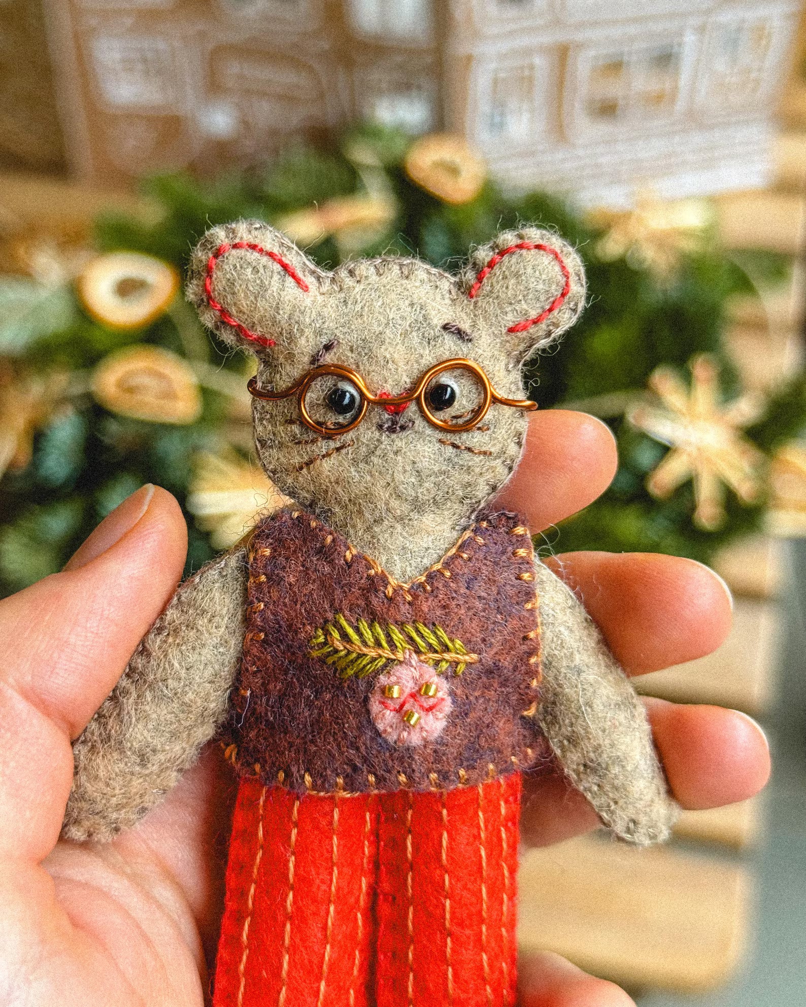 Molly the Felt Mouse – PDF Sewing Pattern