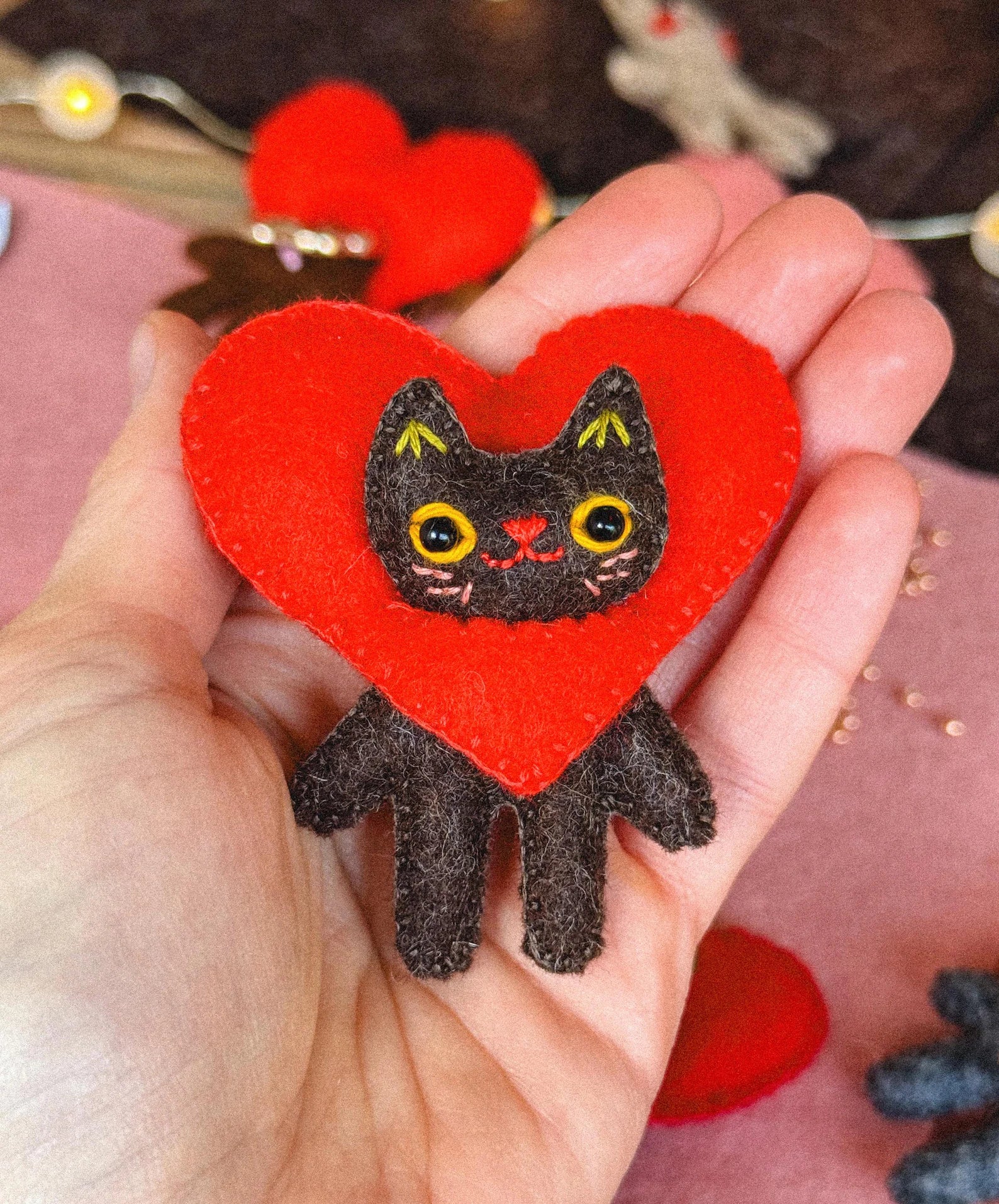 Ferdinand the Felt Cat PDF Sewing Pattern